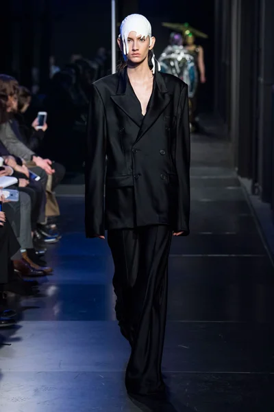 Look 31